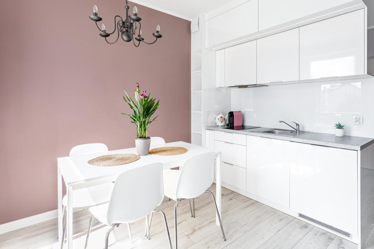 Apartament "Anna" - Kwartal Rozy Wiatrow, 15 Min Spacerem Od Plazy Свиноуйсьце Экстерьер фото