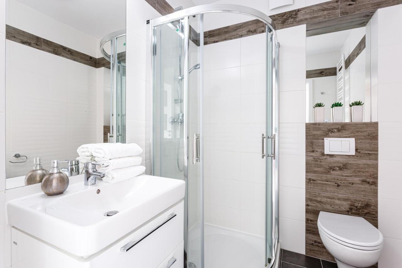 Apartament "Anna" - Kwartal Rozy Wiatrow, 15 Min Spacerem Od Plazy Свиноуйсьце Экстерьер фото